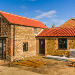 Haylett Mews - Semi-detached new build barn style dwelling